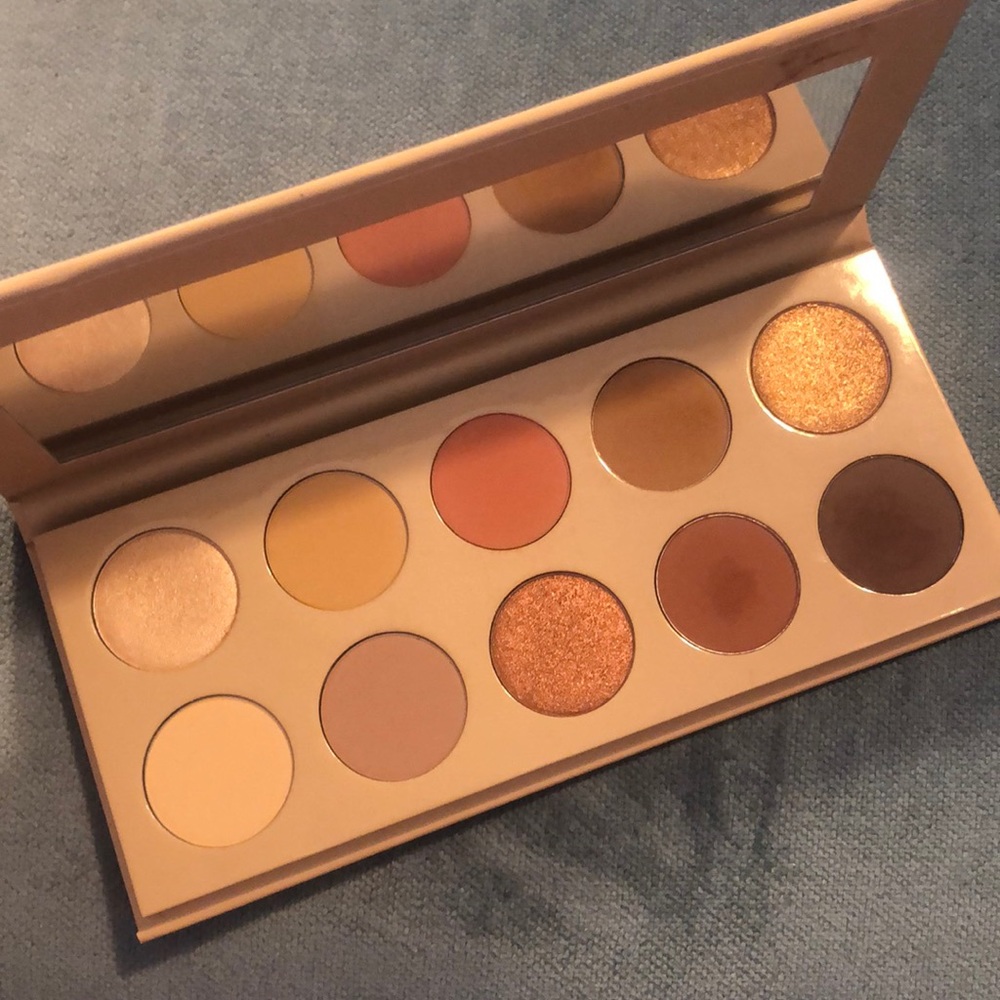 KKW Beauty Classic Eyeshadow Palette